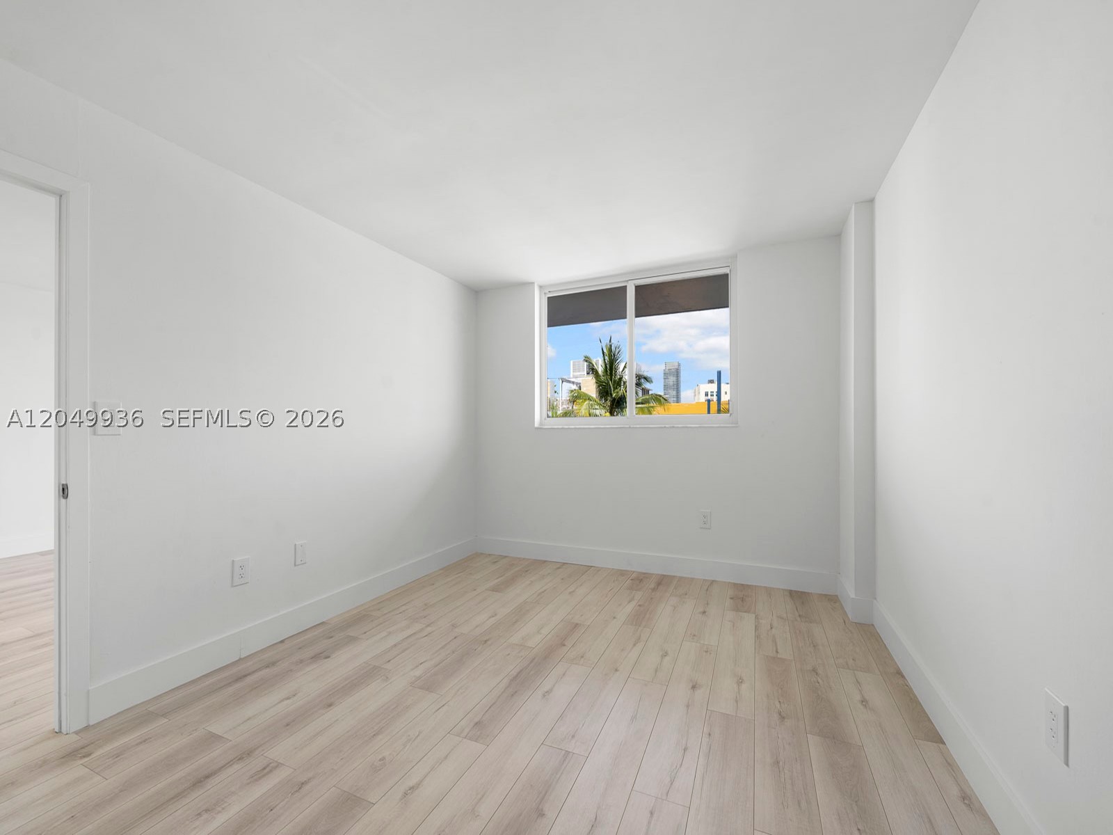 THE PRESIDENTIAL CONDO - Residential