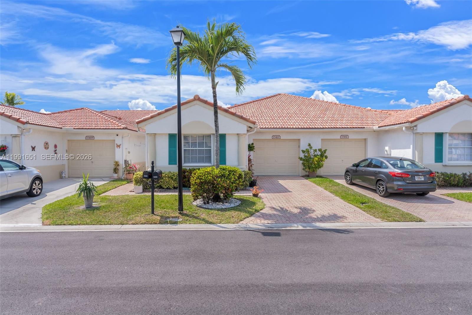 FLORAL LAKES 1 - Residential
