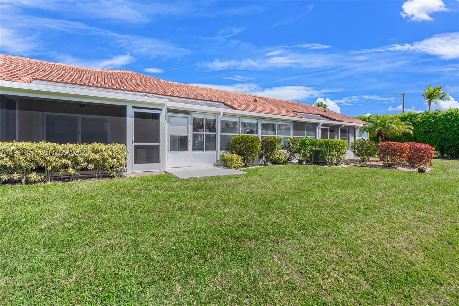FLORAL LAKES 1 - Residential