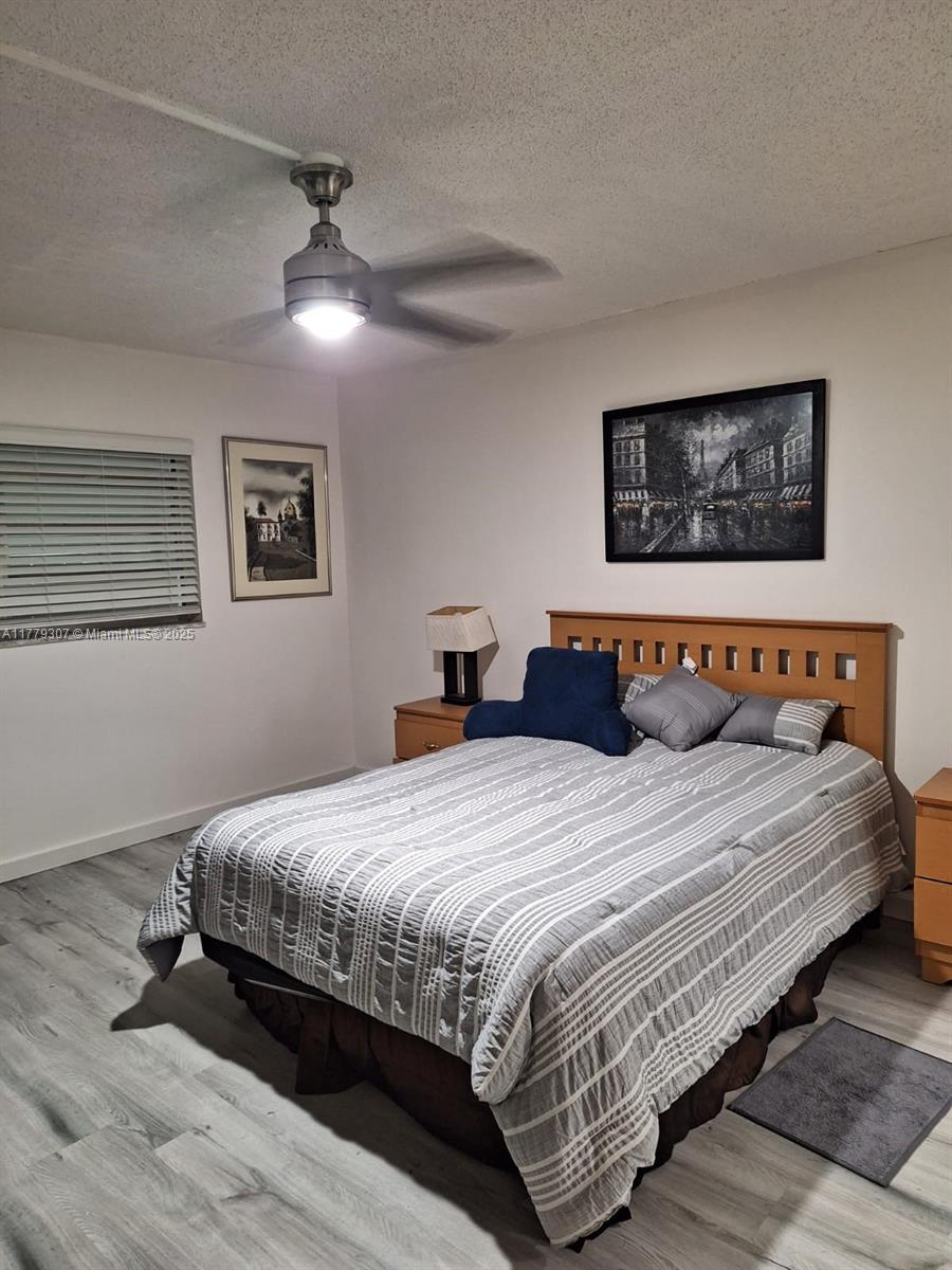 ORIOLE GOLF & TENNIS CLUB - Residential
