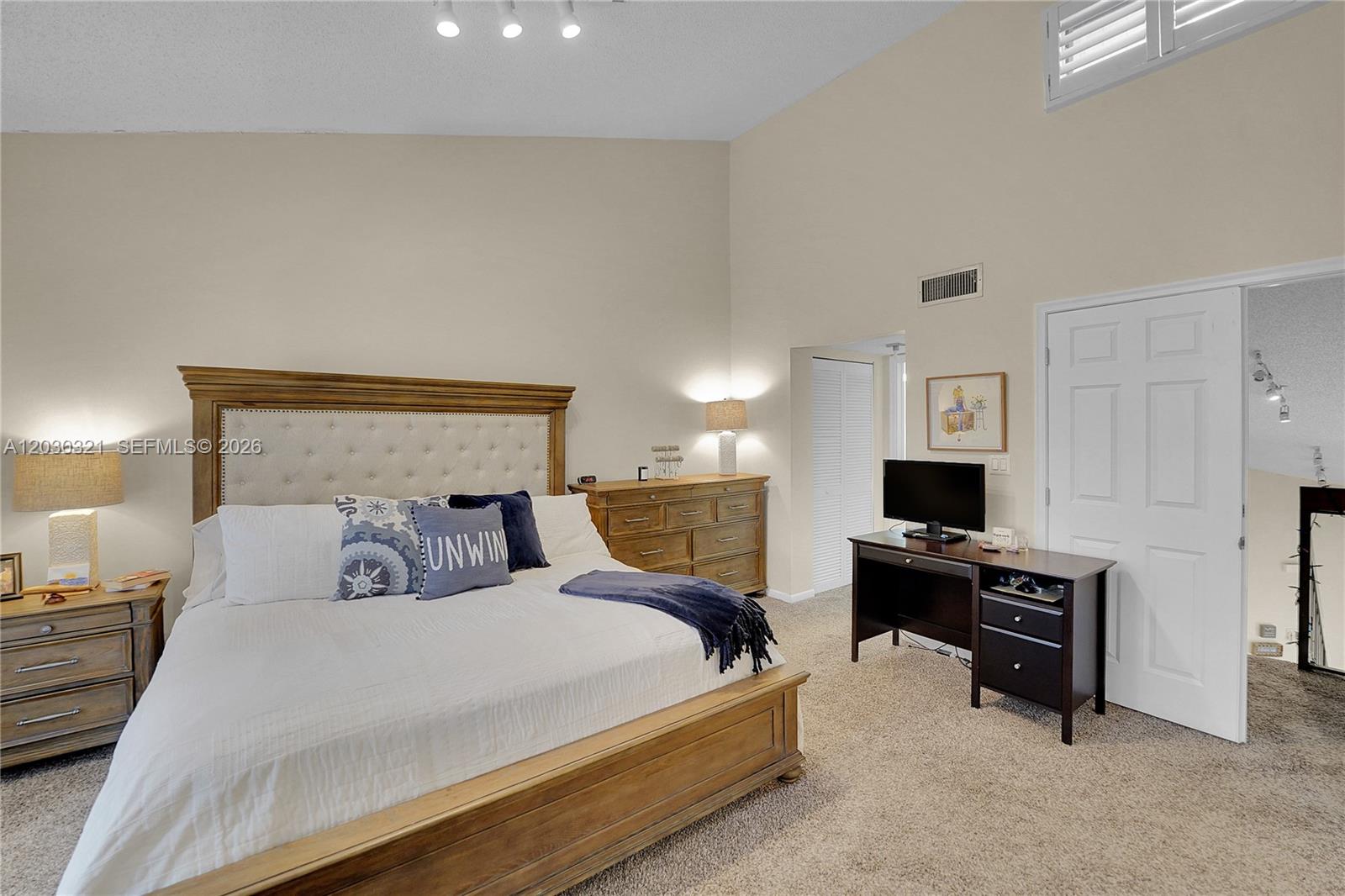 WOODLET CONDO - Residential
