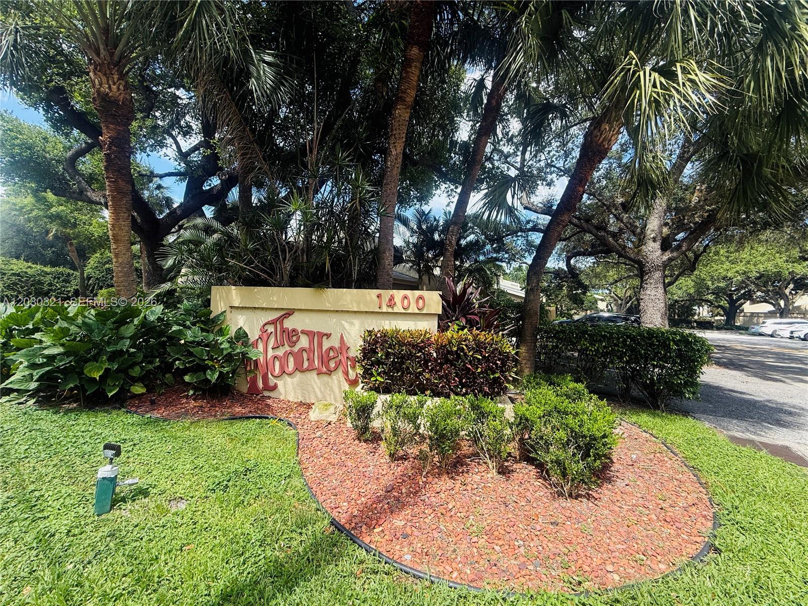 WOODLET CONDO - Residential