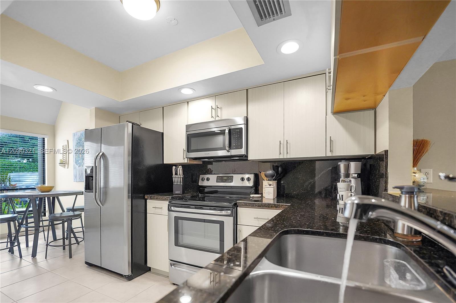 WOODLET CONDO - Residential