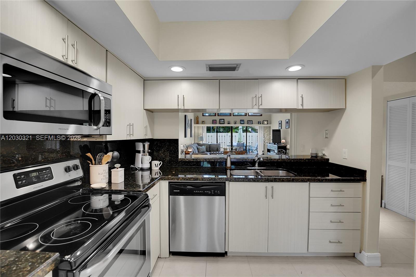 WOODLET CONDO - Residential