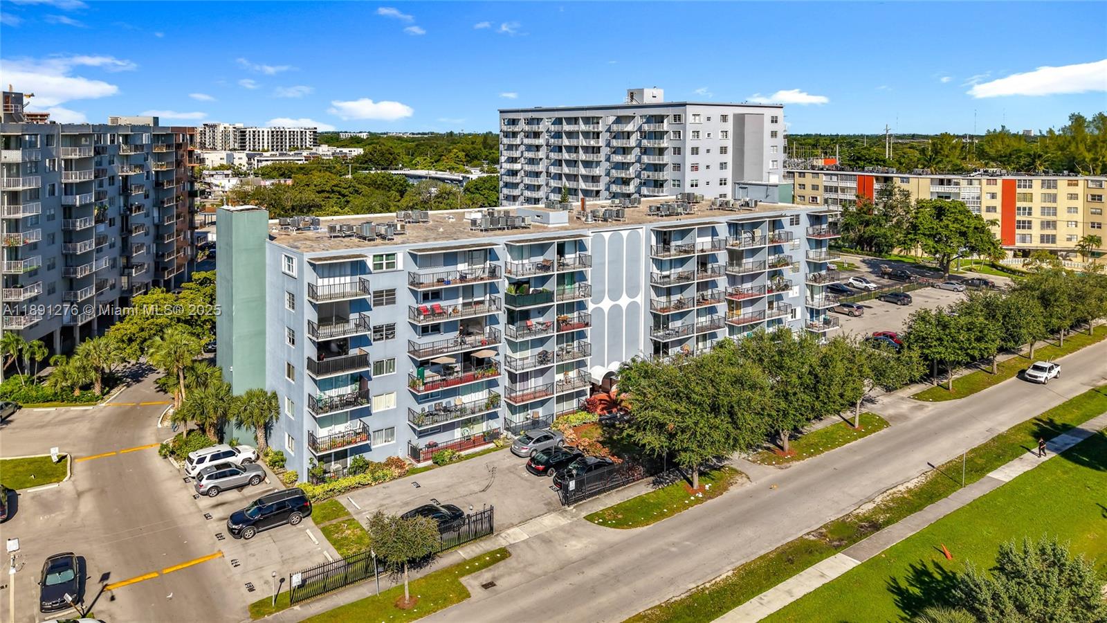THREE HORIZONS EAST CONDO - Residential
