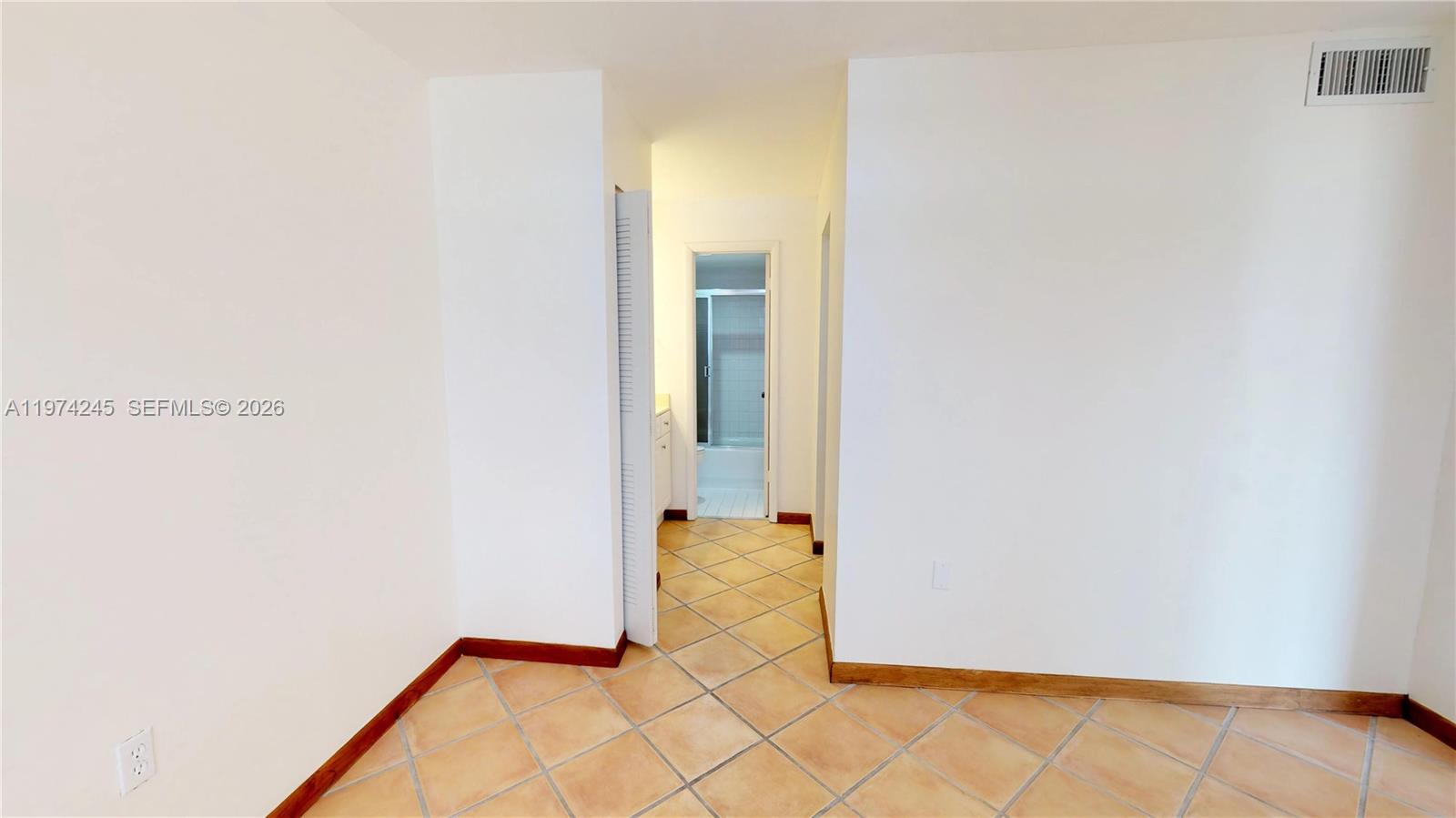 CARIBBEAN HOUSE CONDO - Residential