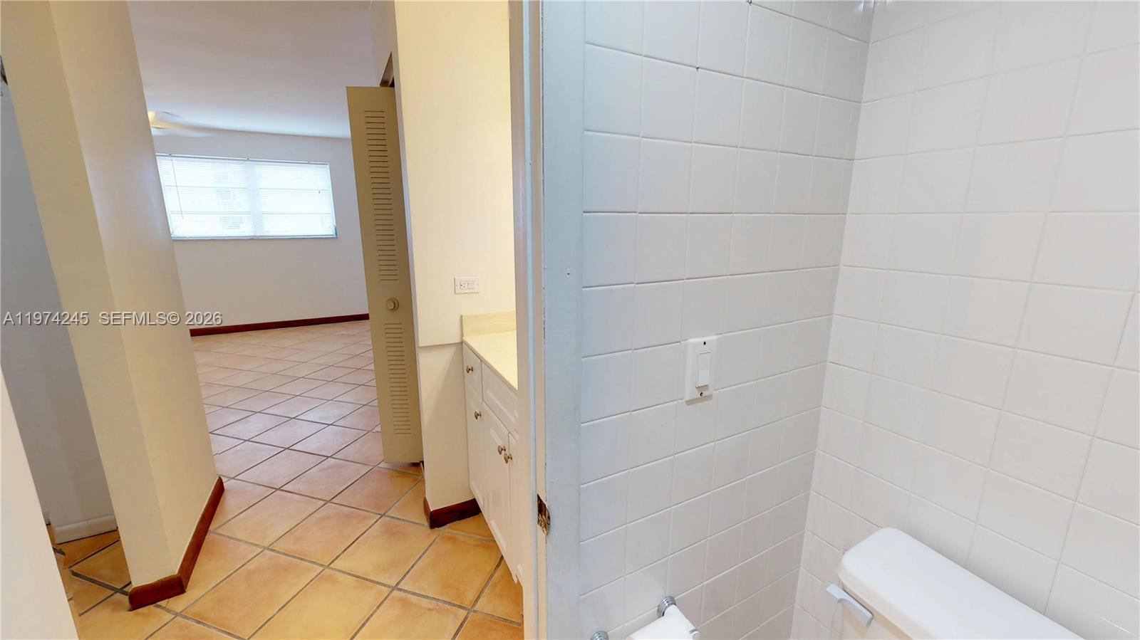 CARIBBEAN HOUSE CONDO - Residential