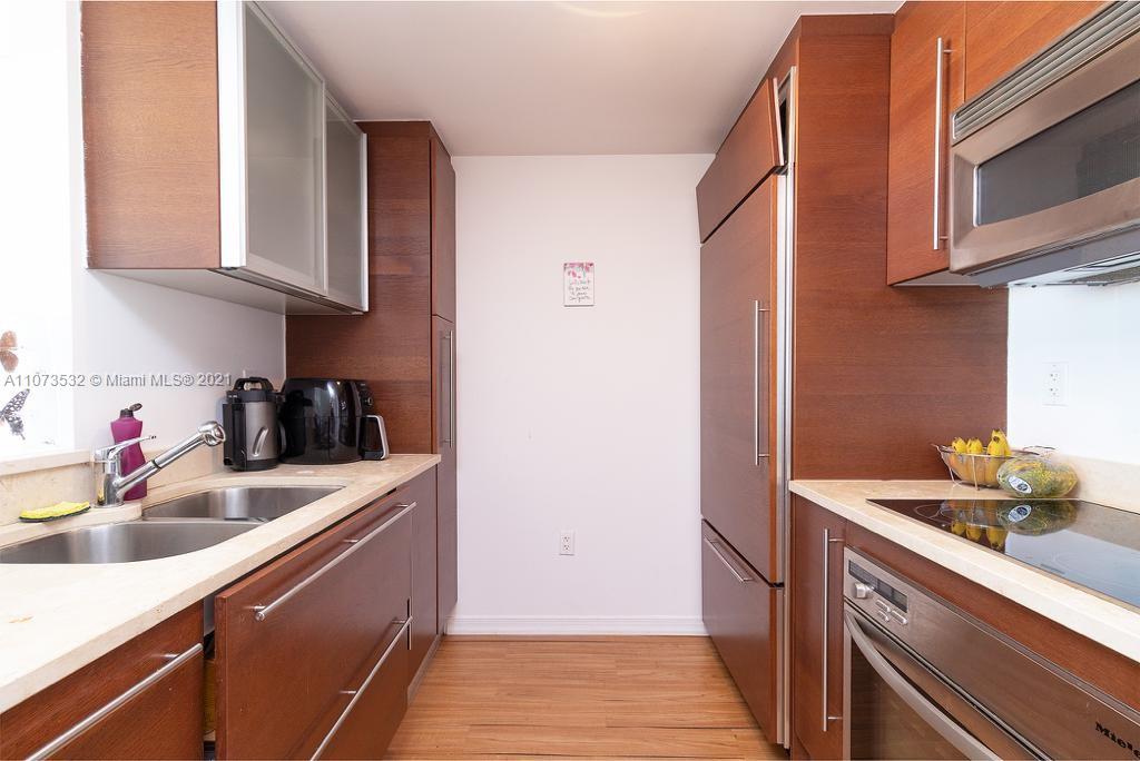ICON CONDO - Residential
