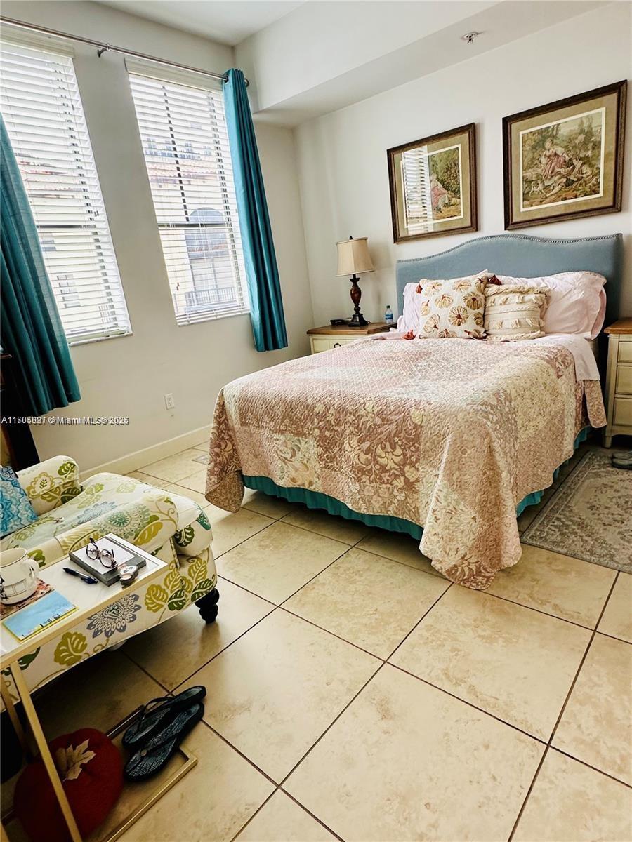 55 MERRICK CONDO - Residential Lease
