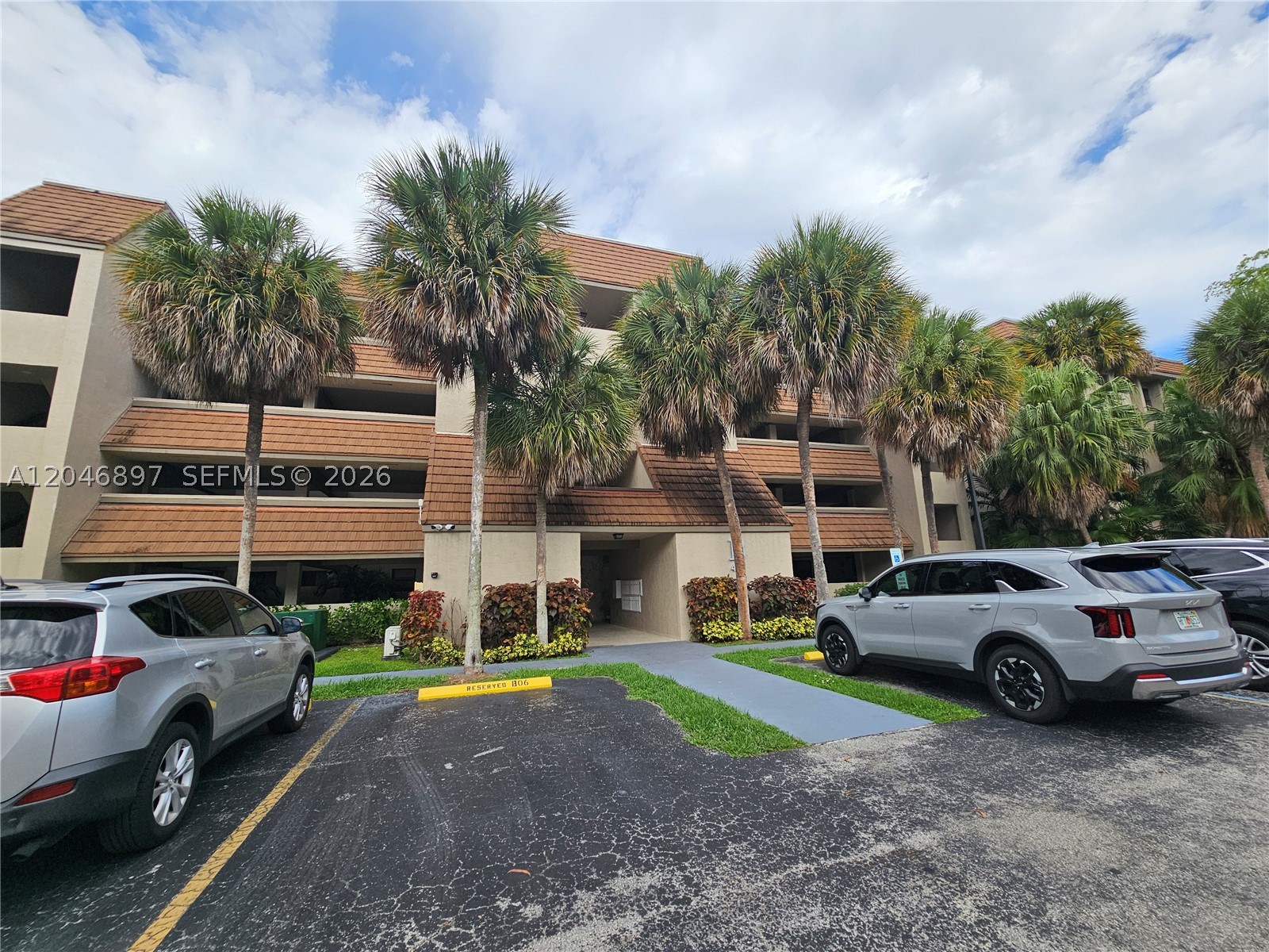 Beautiful 2-bedroom, 2-bathroom apartment conveniently located near Aventura Mall with easy access to I-95. This exclusive gated community offers resort-style amenities, including a swimming pool, fully equipped gym, clubhouse/party room, and 24-hour gated security for maximum peace of mind.

Enjoy a beautiful pool overlooking the lake, creating the perfect setting to relax and unwind. The apartment also features an in-unit laundry area and a private storage space exclusively assigned to the unit for added convenience and organization.

An excellent opportunity to live in one of South Florida’s most desirable areas, close to shopping, dining, entertainment, and major highways.