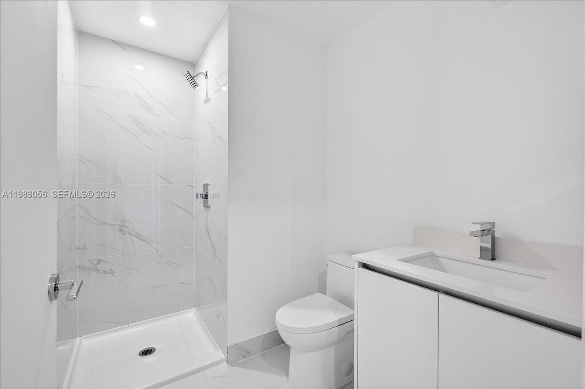 ARIA RESERVE - Residential