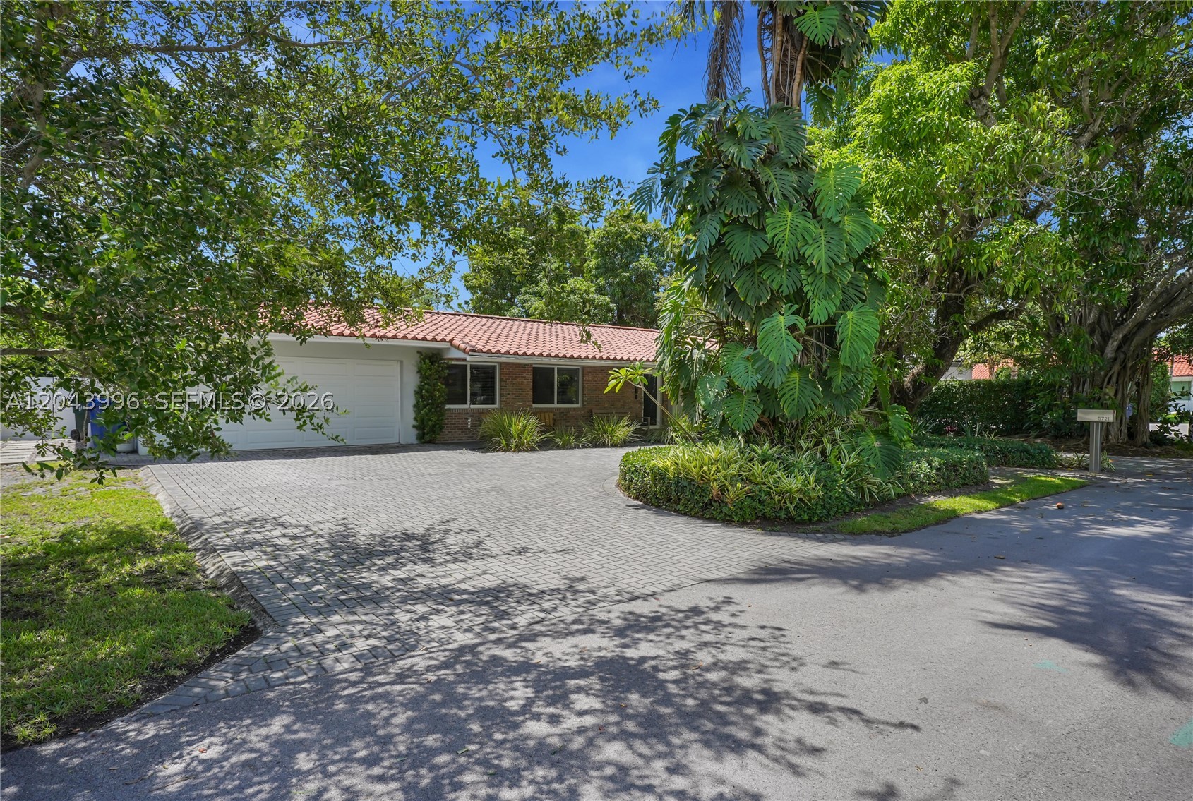 GABLES EDGE - Residential Lease