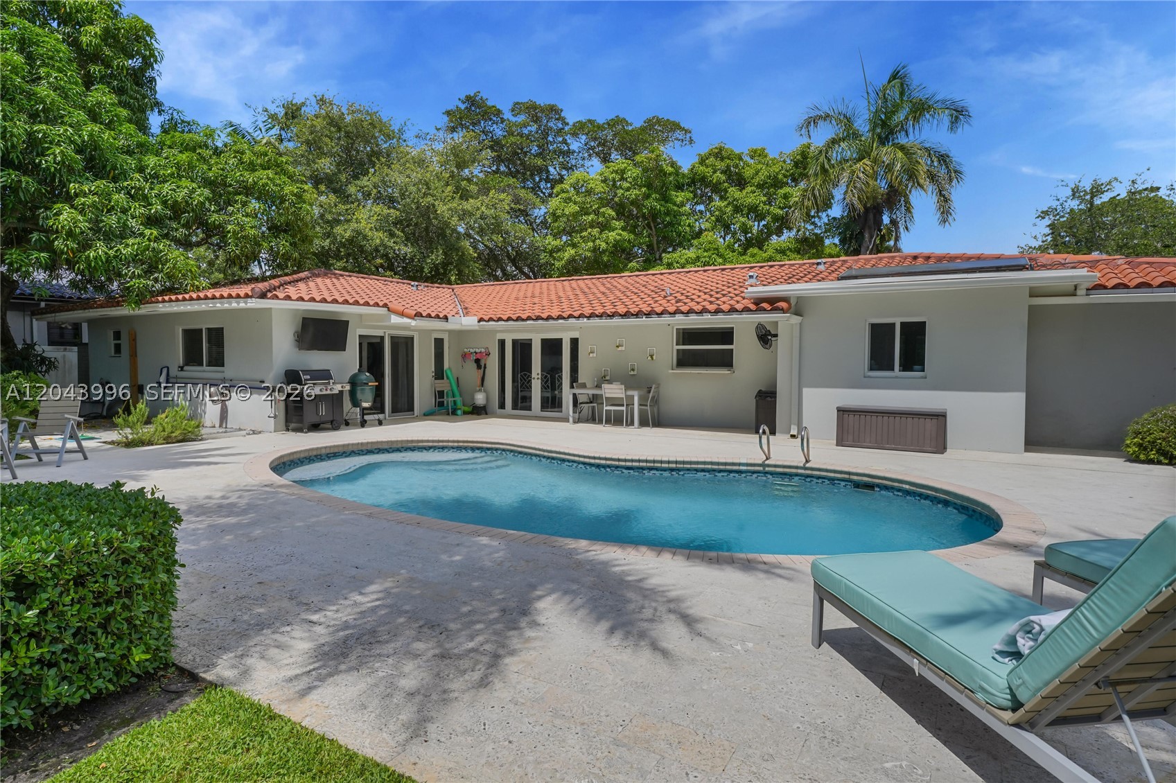 GABLES EDGE - Residential Lease