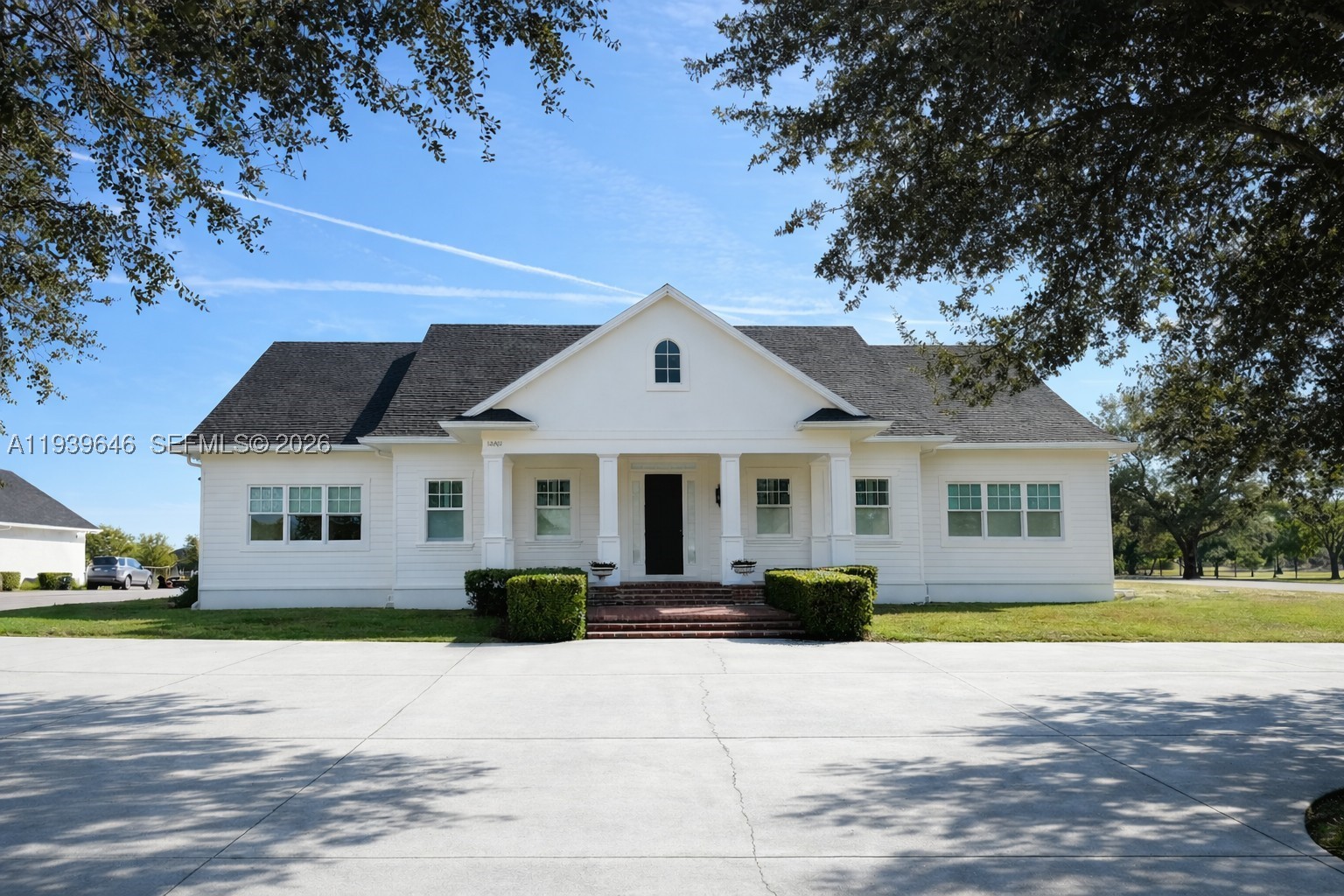 COLONIAL FARMS - Residential