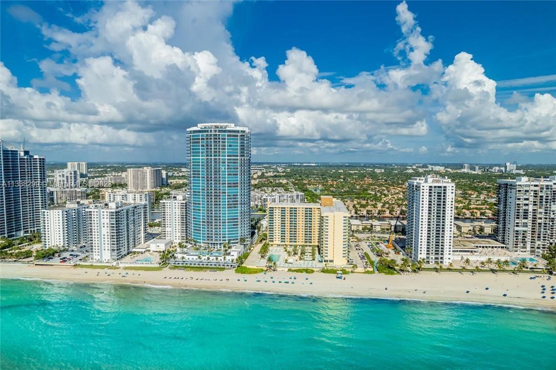 WAVE CONDO - Residential Lease