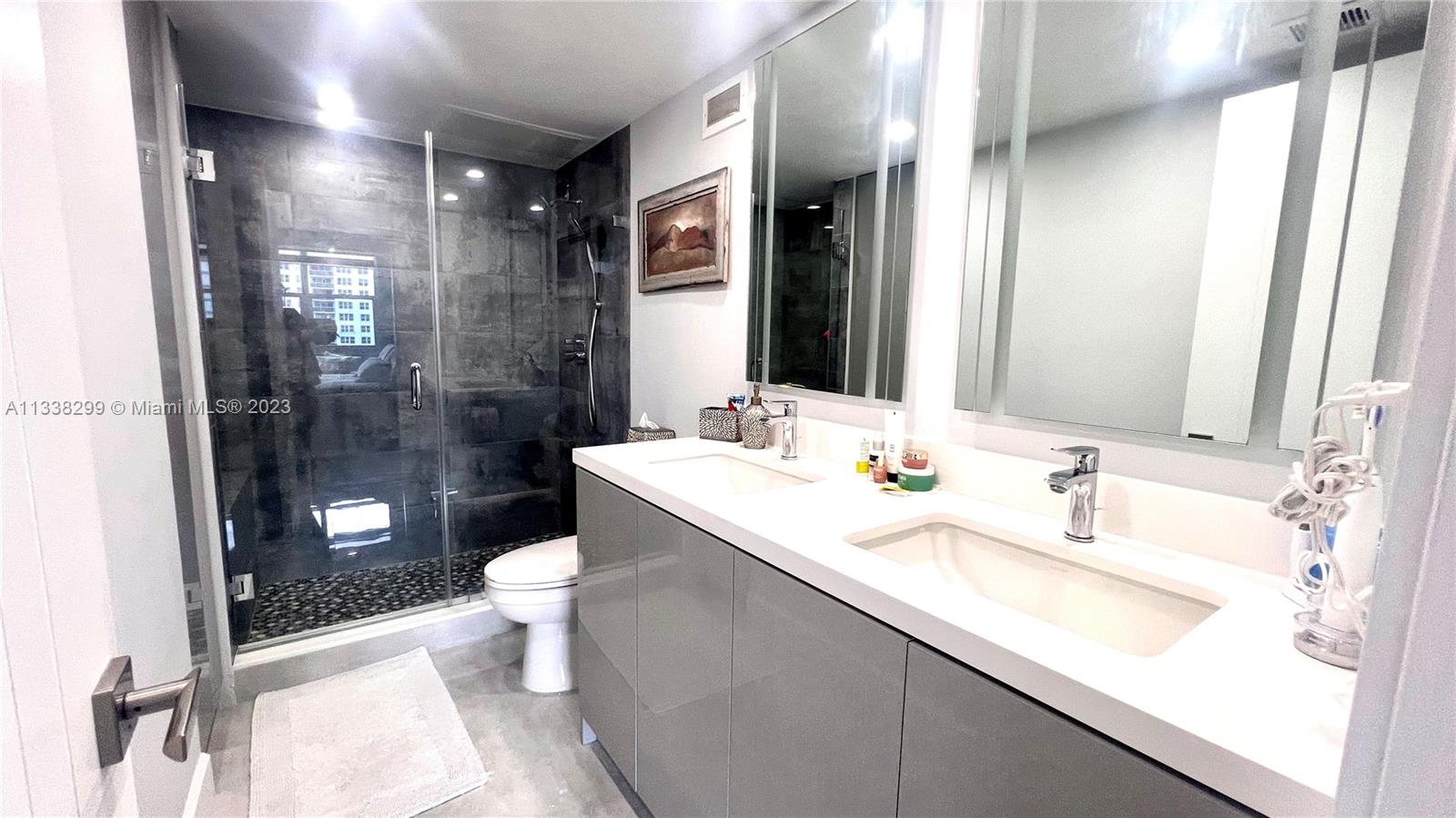 WAVE CONDO - Residential Lease