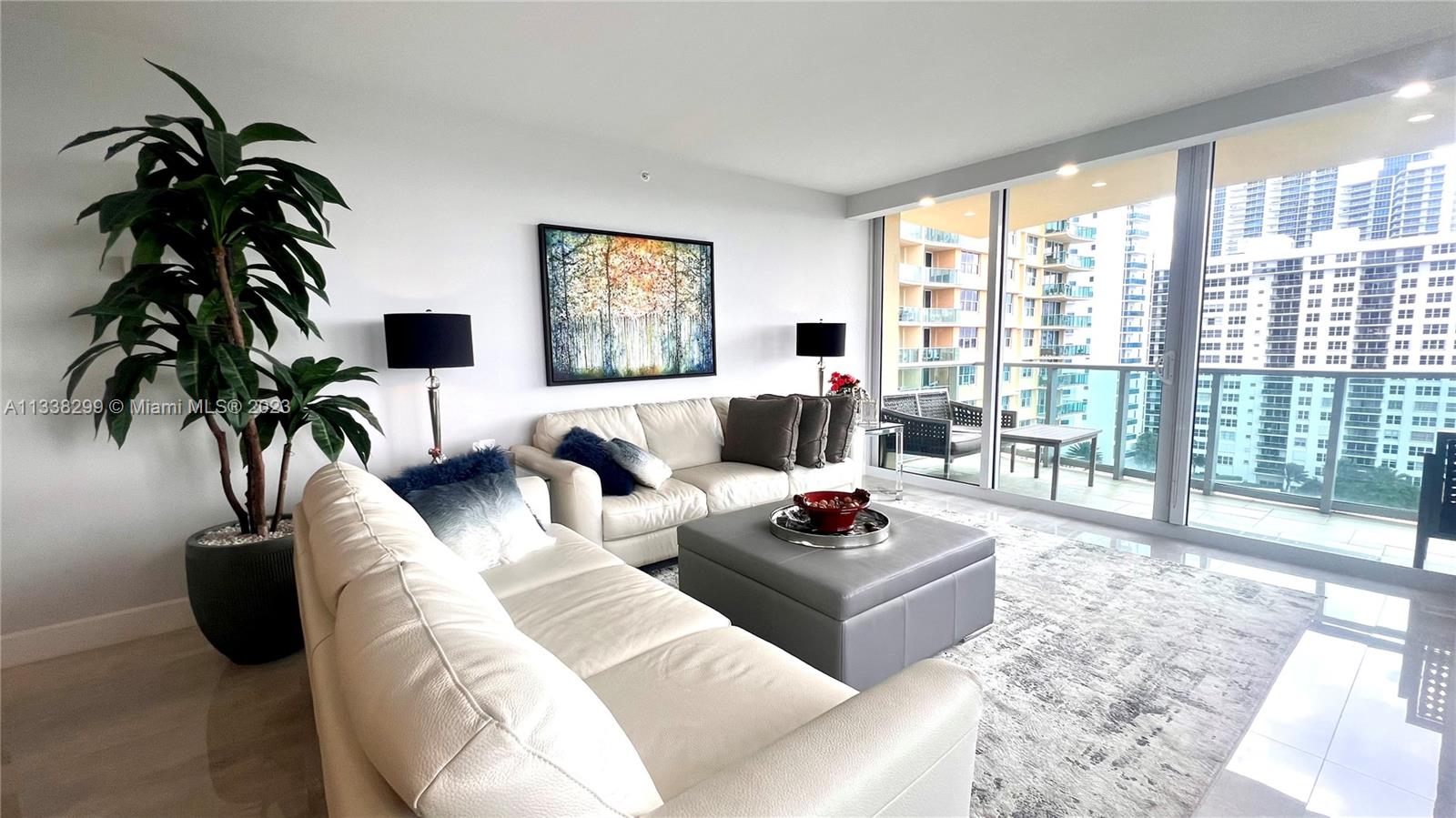 WAVE CONDO - Residential Lease