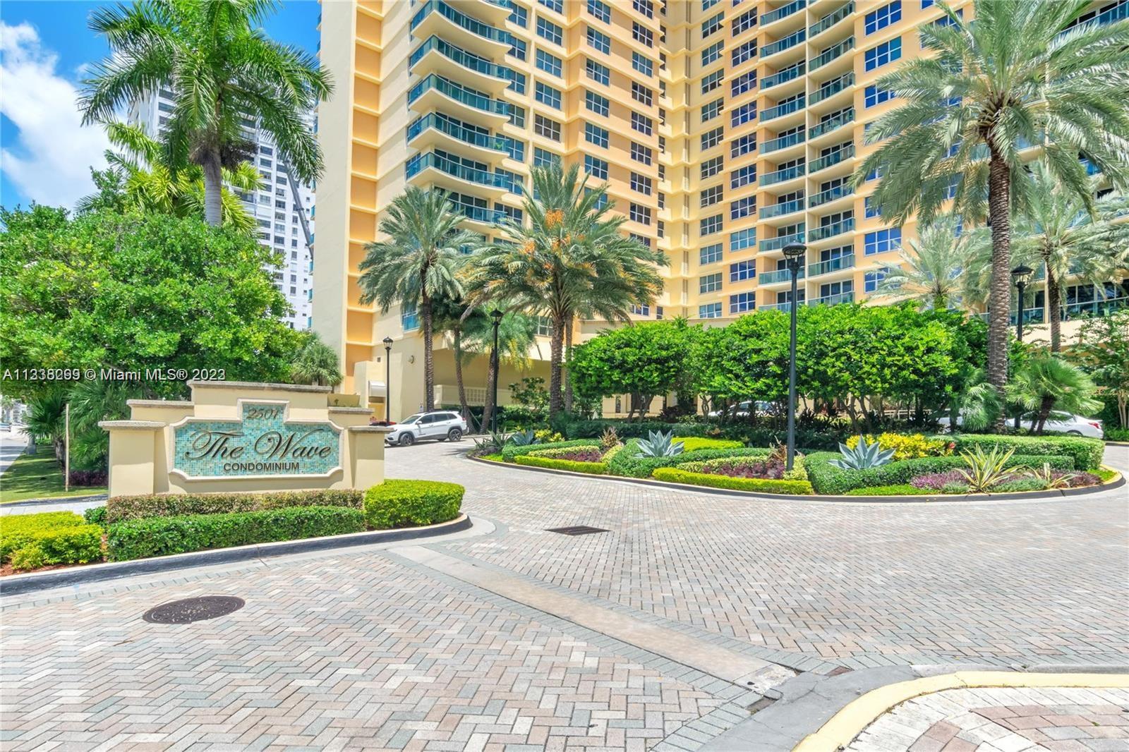WAVE CONDO - Residential Lease