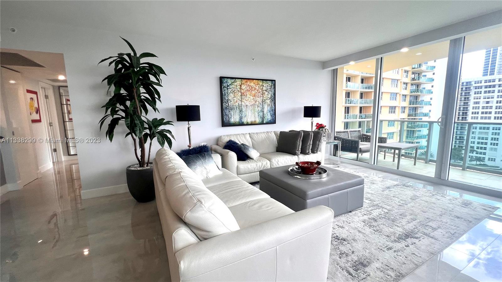 WAVE CONDO - Residential Lease