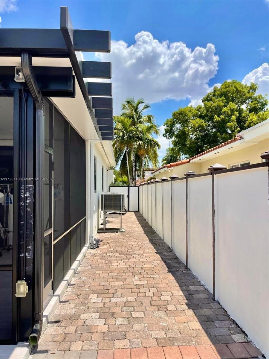 COUNTRY CLUB ESTS SEC 2 - Residential
