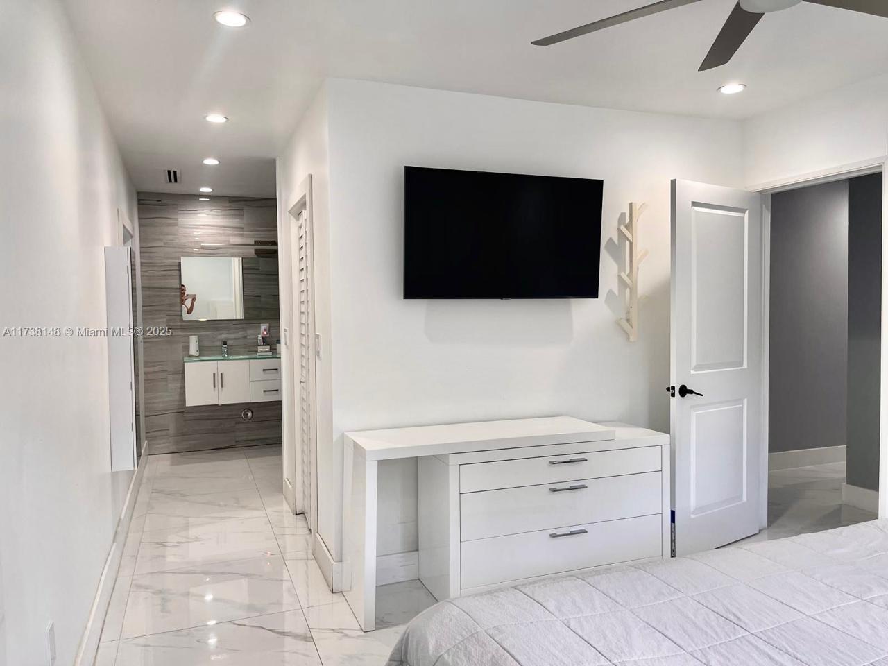 COUNTRY CLUB ESTS SEC 2 - Residential