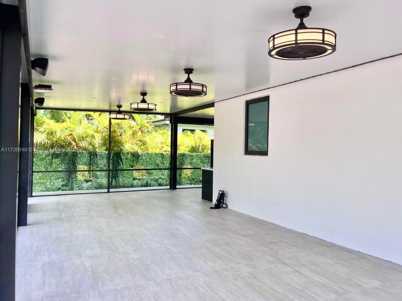 COUNTRY CLUB ESTS SEC 2 - Residential