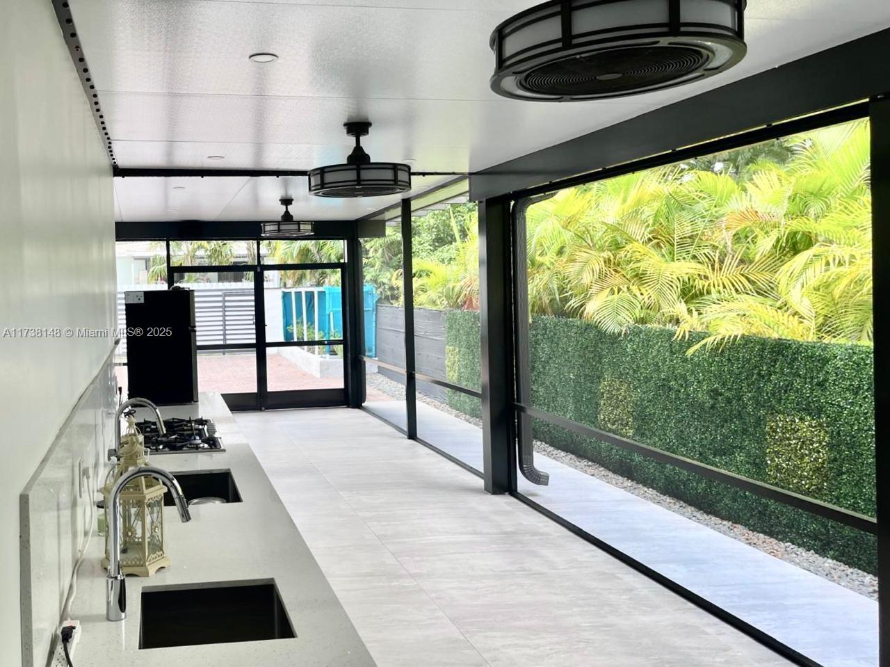 COUNTRY CLUB ESTS SEC 2 - Residential