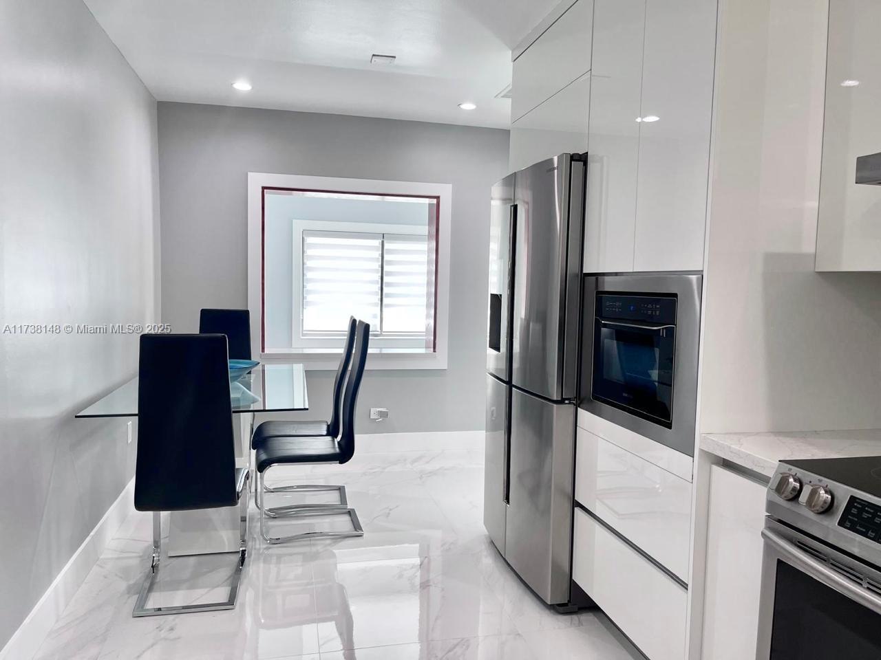 COUNTRY CLUB ESTS SEC 2 - Residential