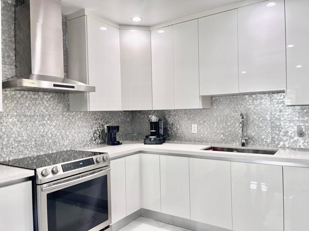 COUNTRY CLUB ESTS SEC 2 - Residential
