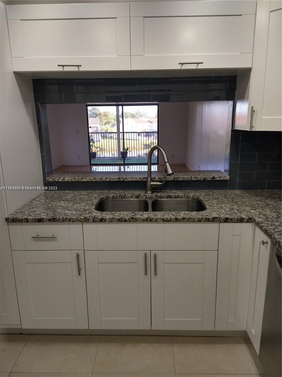 ISLES OF INVERRARY II CON - Residential Lease