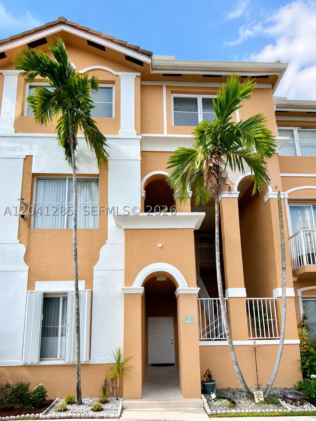 Great Investment Opportunity. Own or rent right away. Charming 2-bed, 2.5-bath, 2 story townhouse-style condo in tranquil Shoma Homes Community. Prime location near I-75 & Palmetto Expressway offers convenience. Ideal blend of comfort and accessibility.