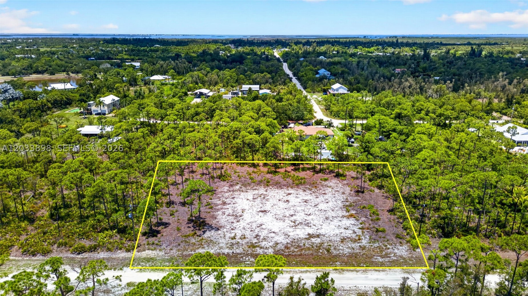 KREAMERS AVOCADO SUBD - Land