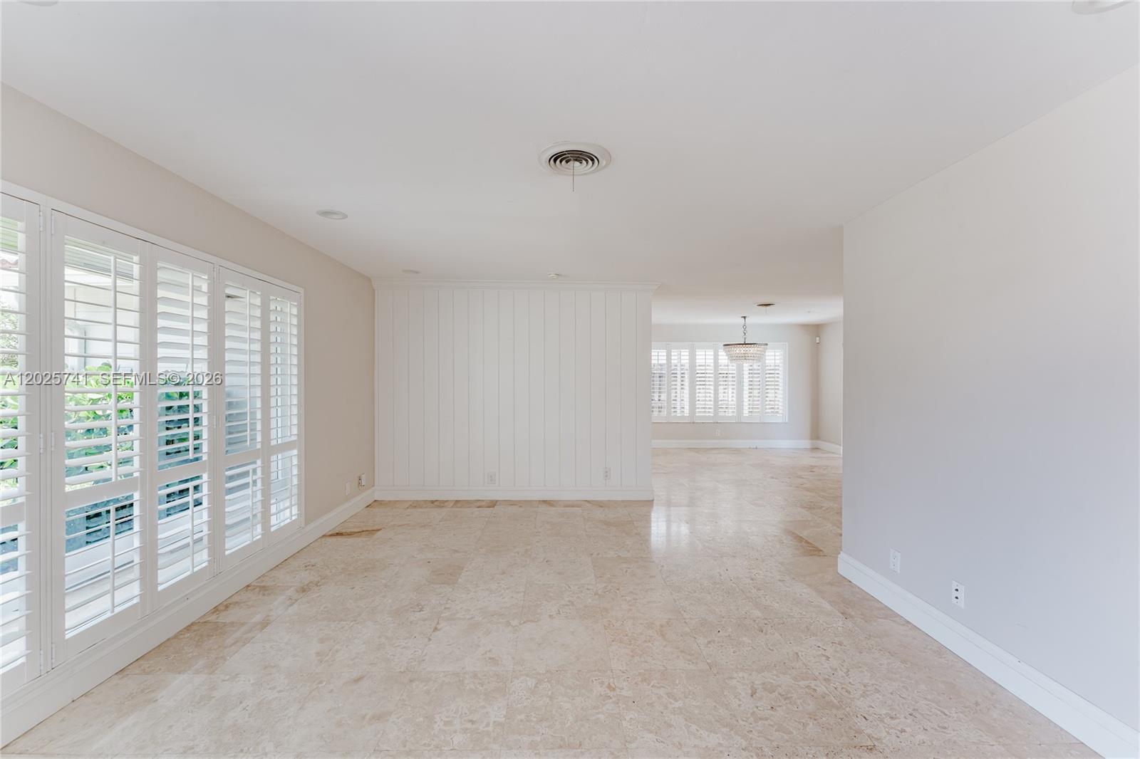IMPERIAL POINT 2 SEC - Residential Lease