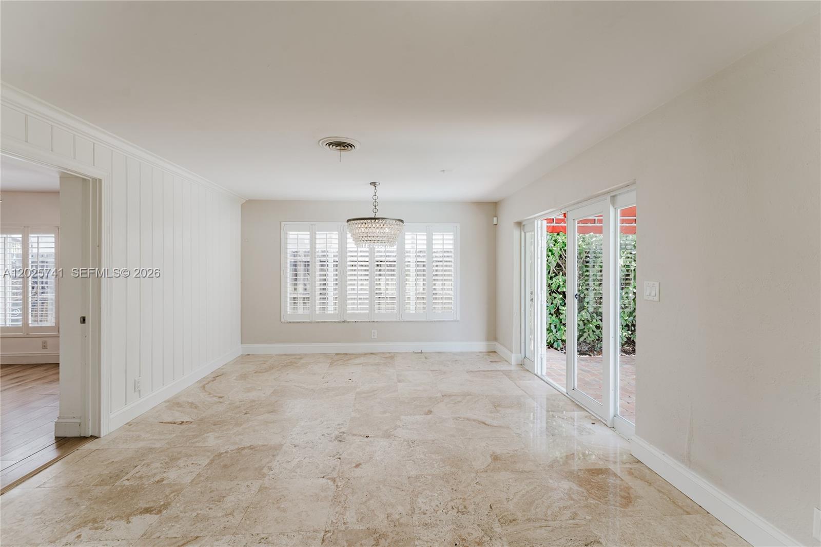 IMPERIAL POINT 2 SEC - Residential Lease