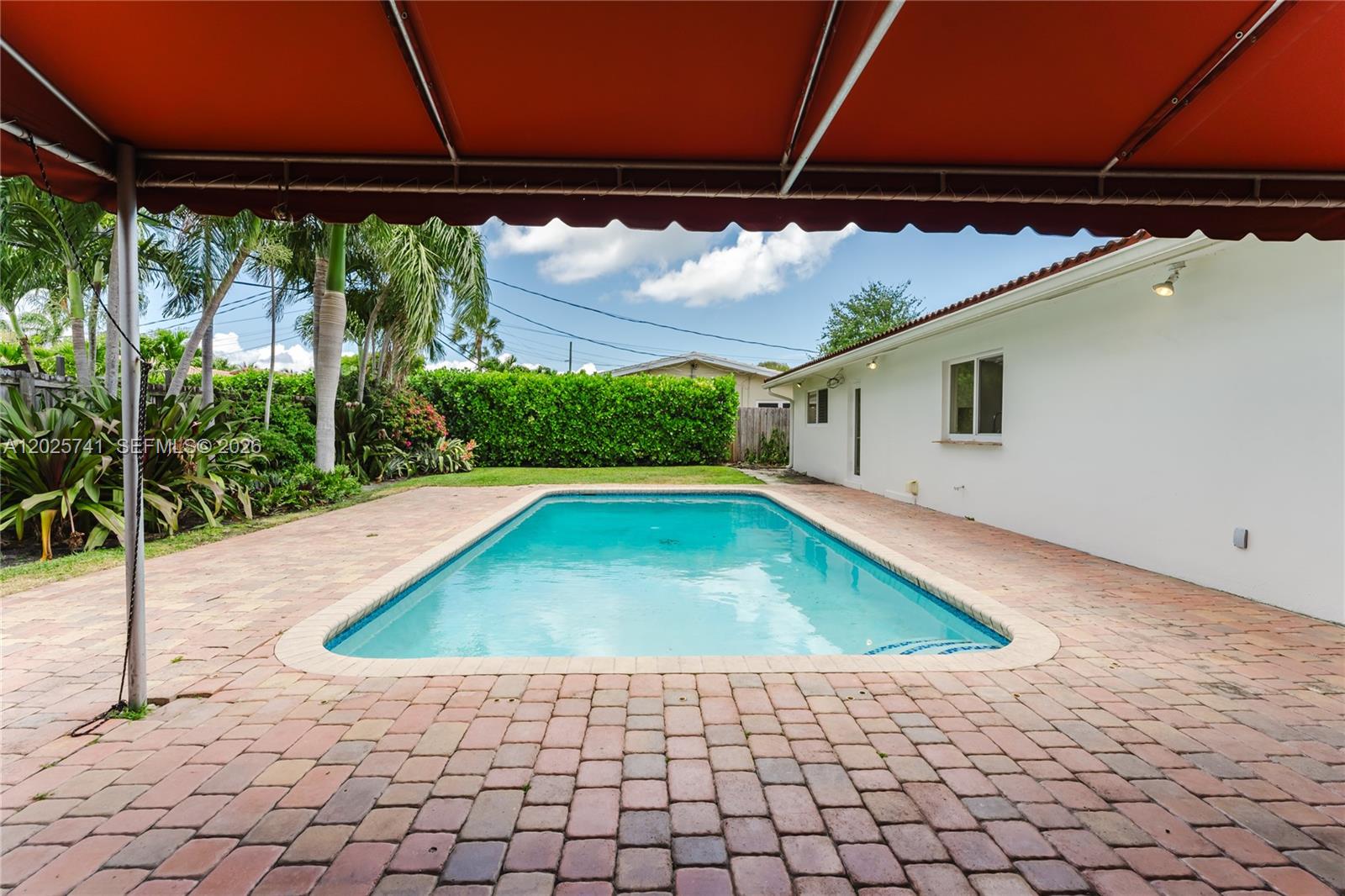 IMPERIAL POINT 2 SEC - Residential Lease