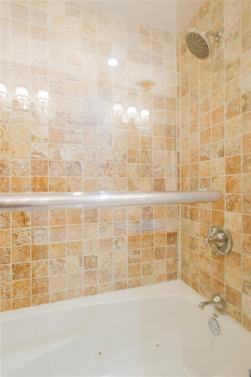 IMPERIAL POINT 2 SEC - Residential Lease