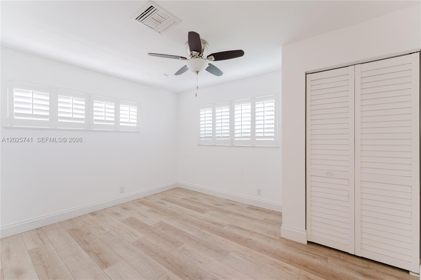 IMPERIAL POINT 2 SEC - Residential Lease