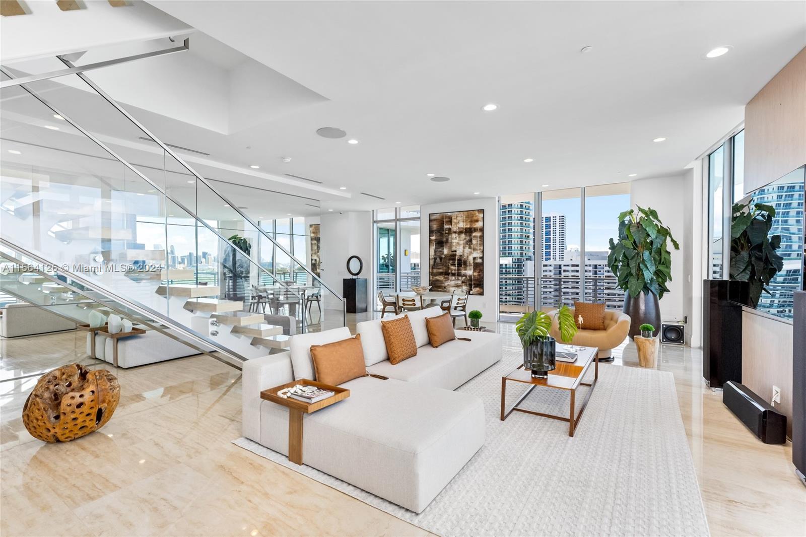 CAPRI SOUTH BEACH CONDO - Residential