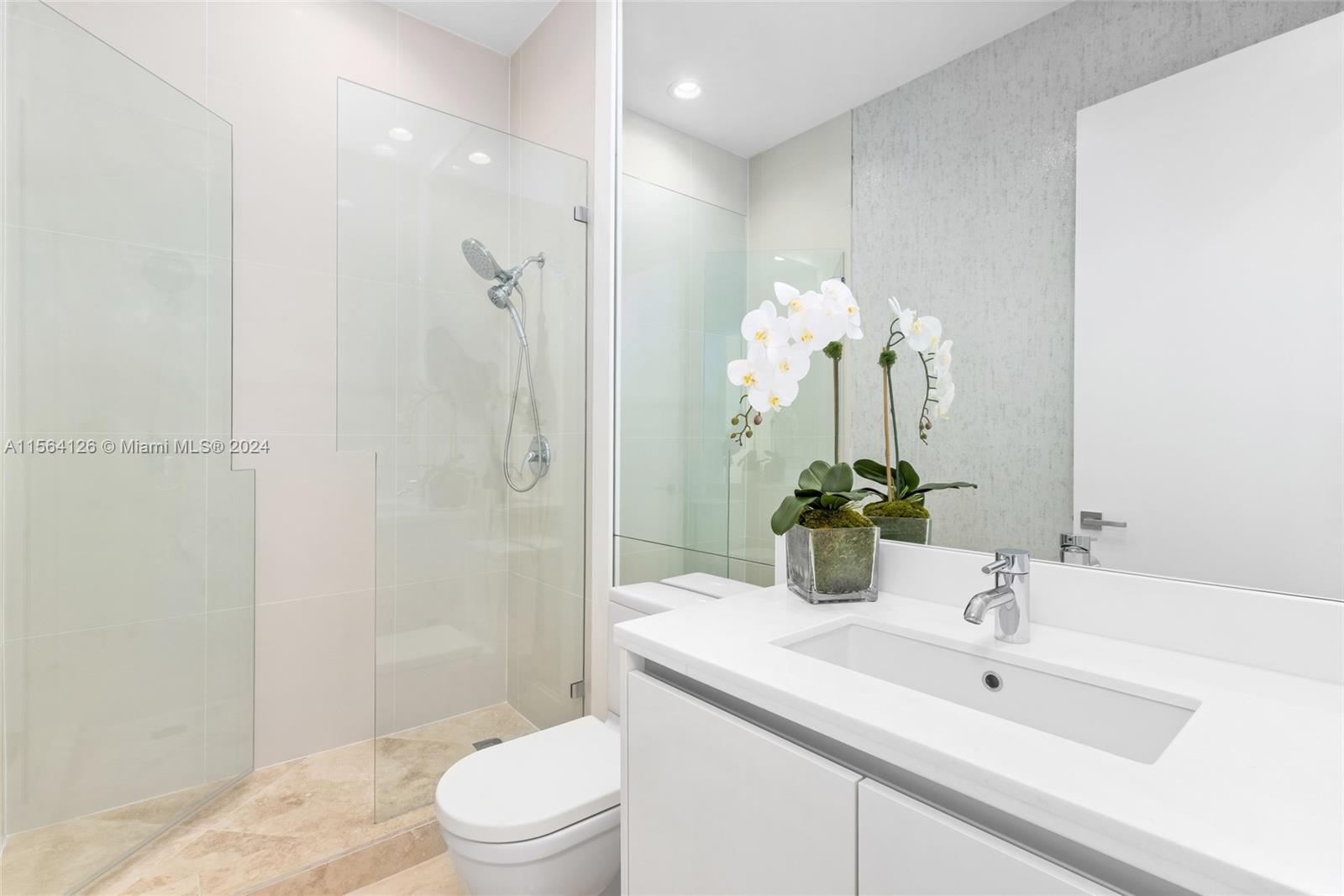 CAPRI SOUTH BEACH CONDO - Residential