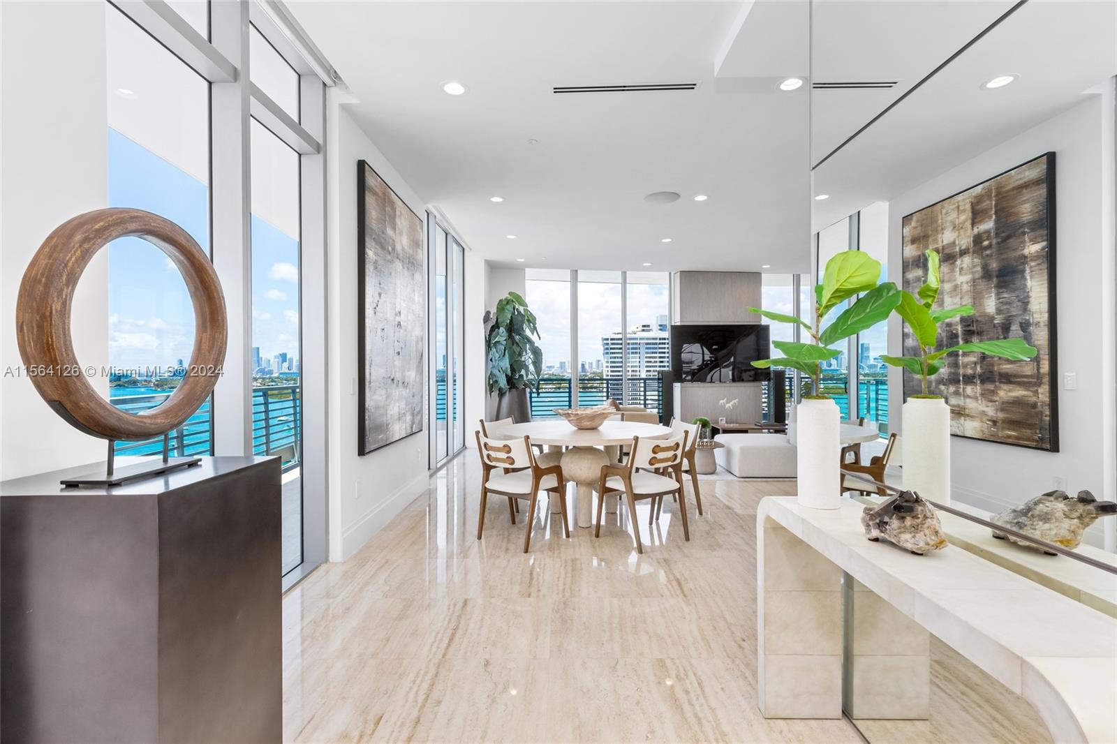 CAPRI SOUTH BEACH CONDO - Residential