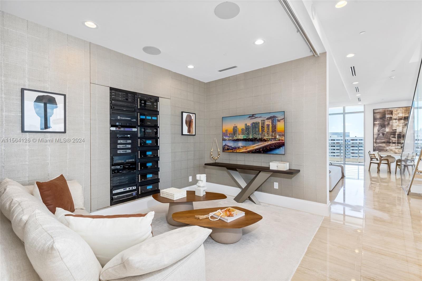 CAPRI SOUTH BEACH CONDO - Residential