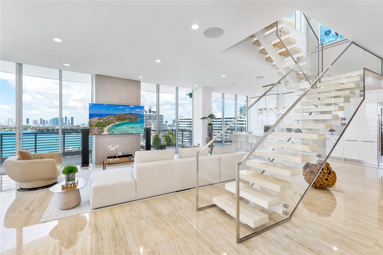 CAPRI SOUTH BEACH CONDO - Residential
