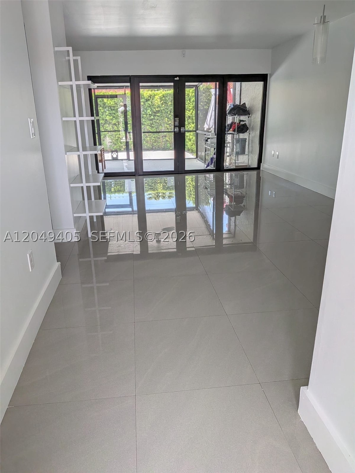 VILLAS OF MADEIRA SEC 1, - Residential Lease