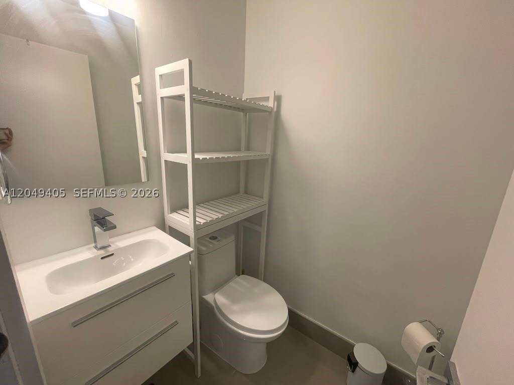 VILLAS OF MADEIRA SEC 1, - Residential Lease