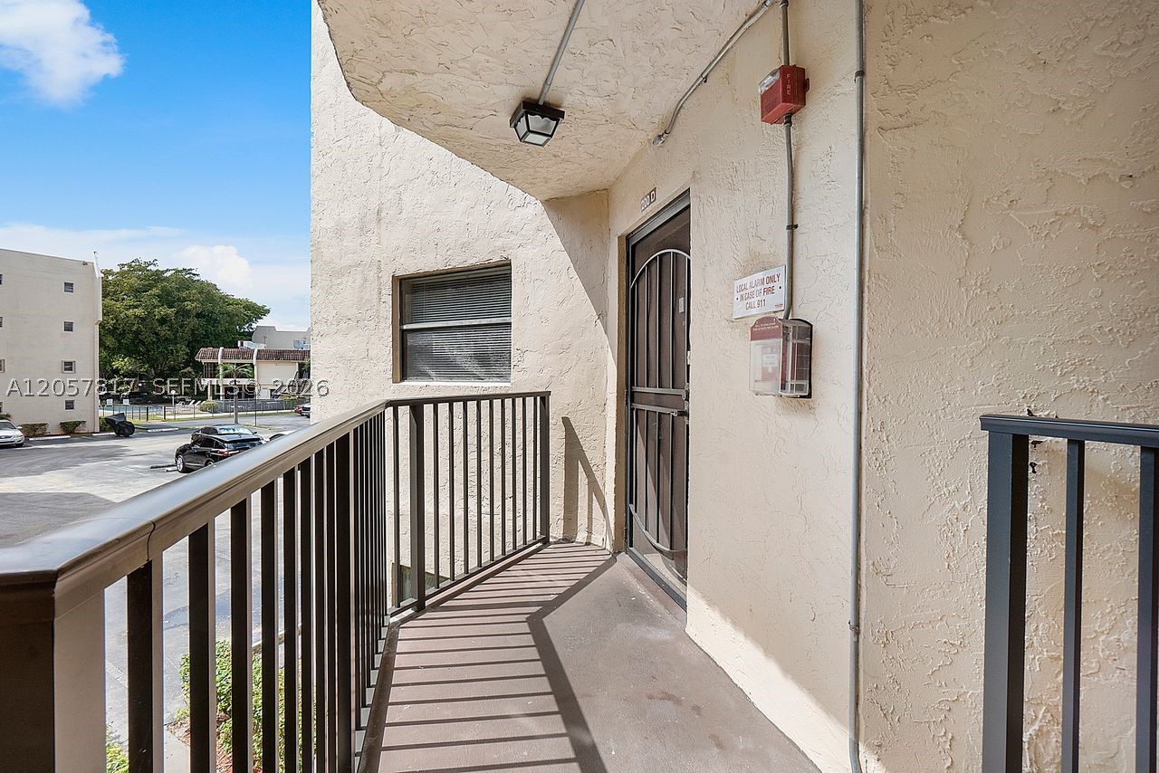 PLANTATION CLUB D CONDO - Residential