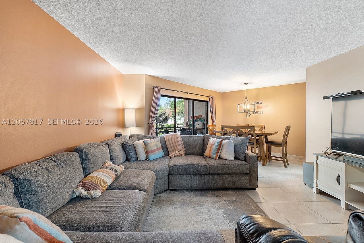 PLANTATION CLUB D CONDO - Residential