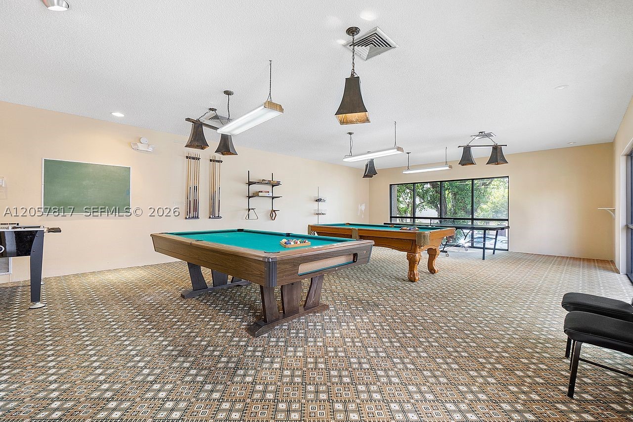 PLANTATION CLUB D CONDO - Residential