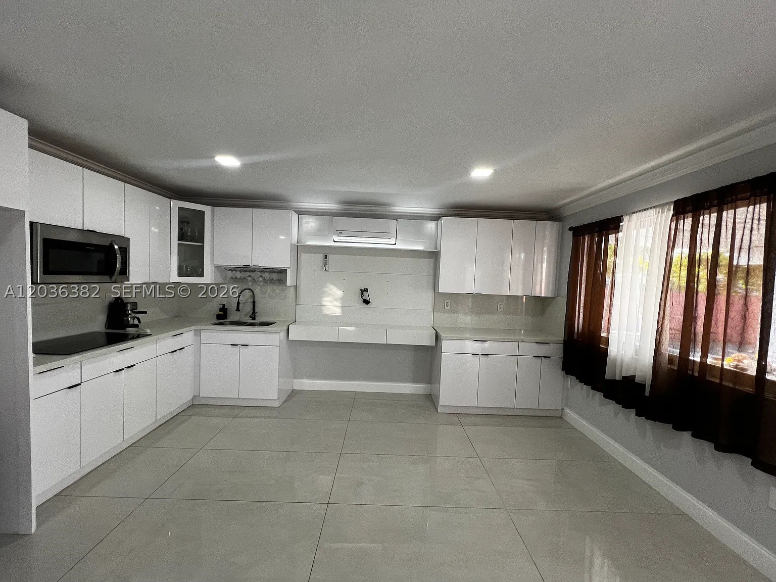 PALM LAKES SEC 3 - Residential