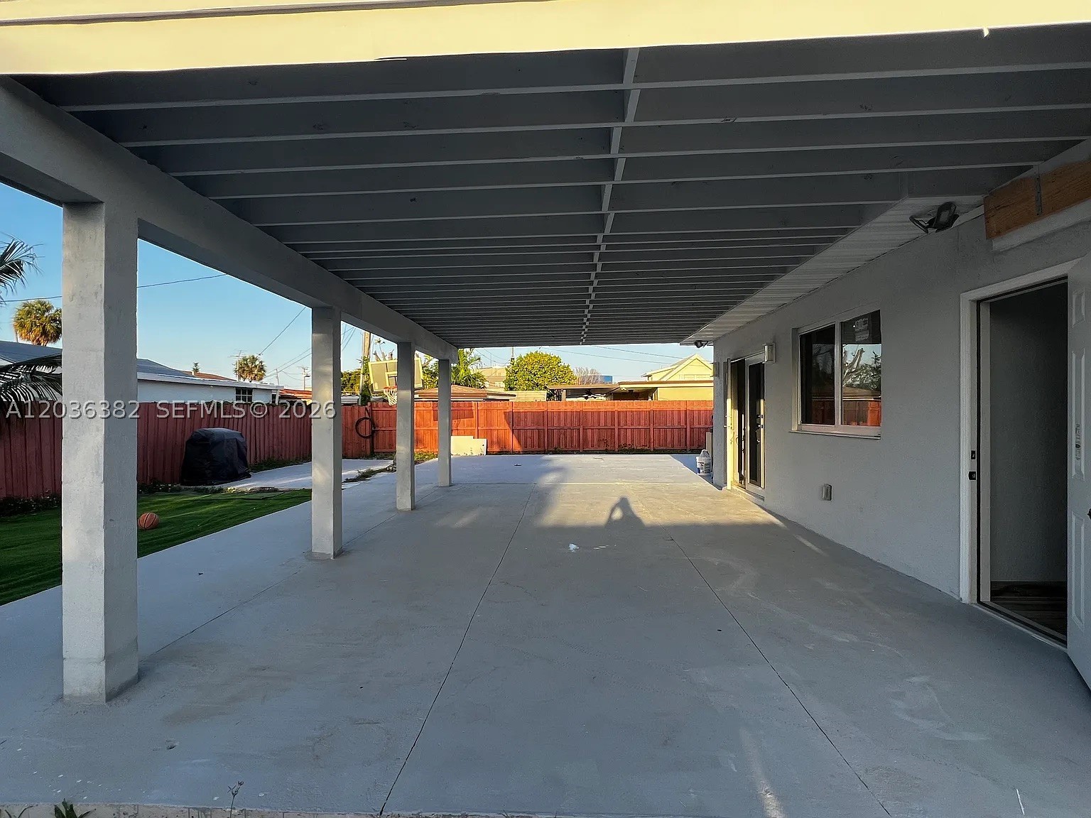 PALM LAKES SEC 3 - Residential