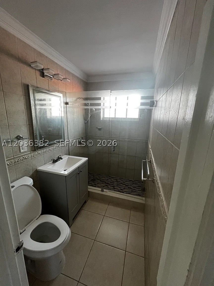 PALM LAKES SEC 3 - Residential